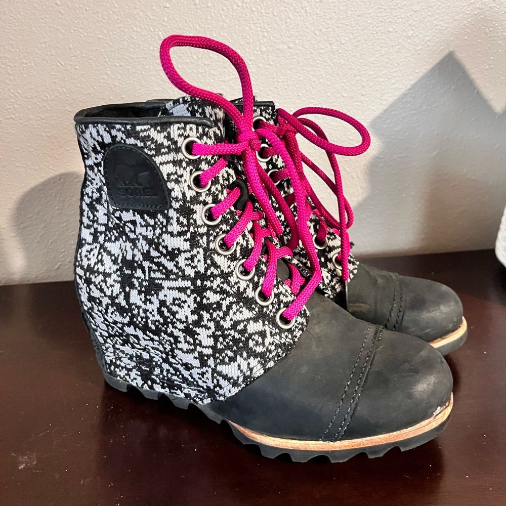 Sorel pink and black wedge boots